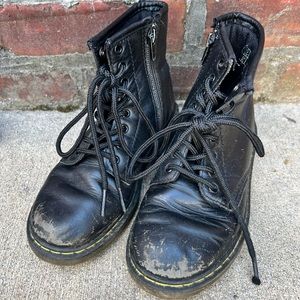 Doc Martins black high top boy with zipper